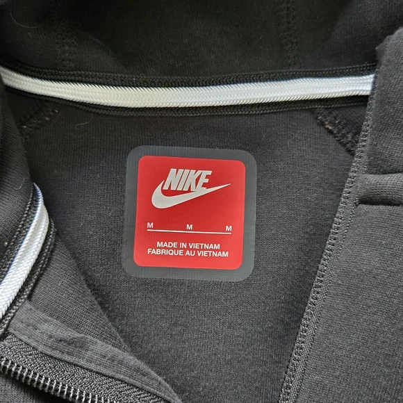 Nike Tech Fleece Full Zip Hoodie - Picture 4 of 5